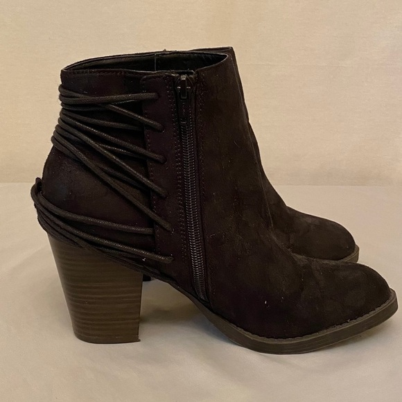 CANDIE’S 7.5 Cabootscoot Black Distressed Ankle Boots Zip Chunky Block Heels - Picture 5 of 11